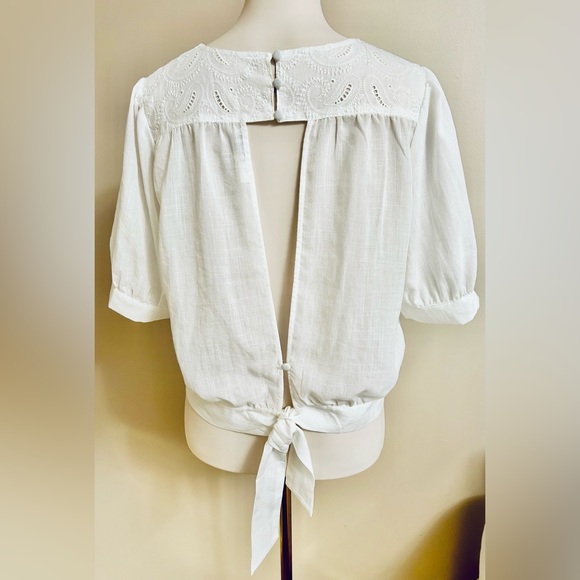 Monk & Lou Embroidered Rayon/Cotton Short-Sleeved Blouse w. Tie - Picture 5 of 10